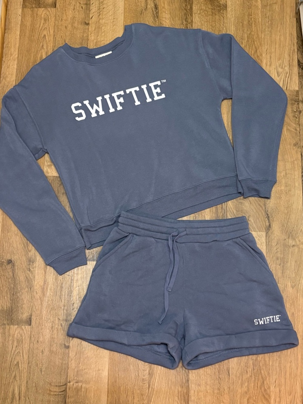 Cozy Swiftie set